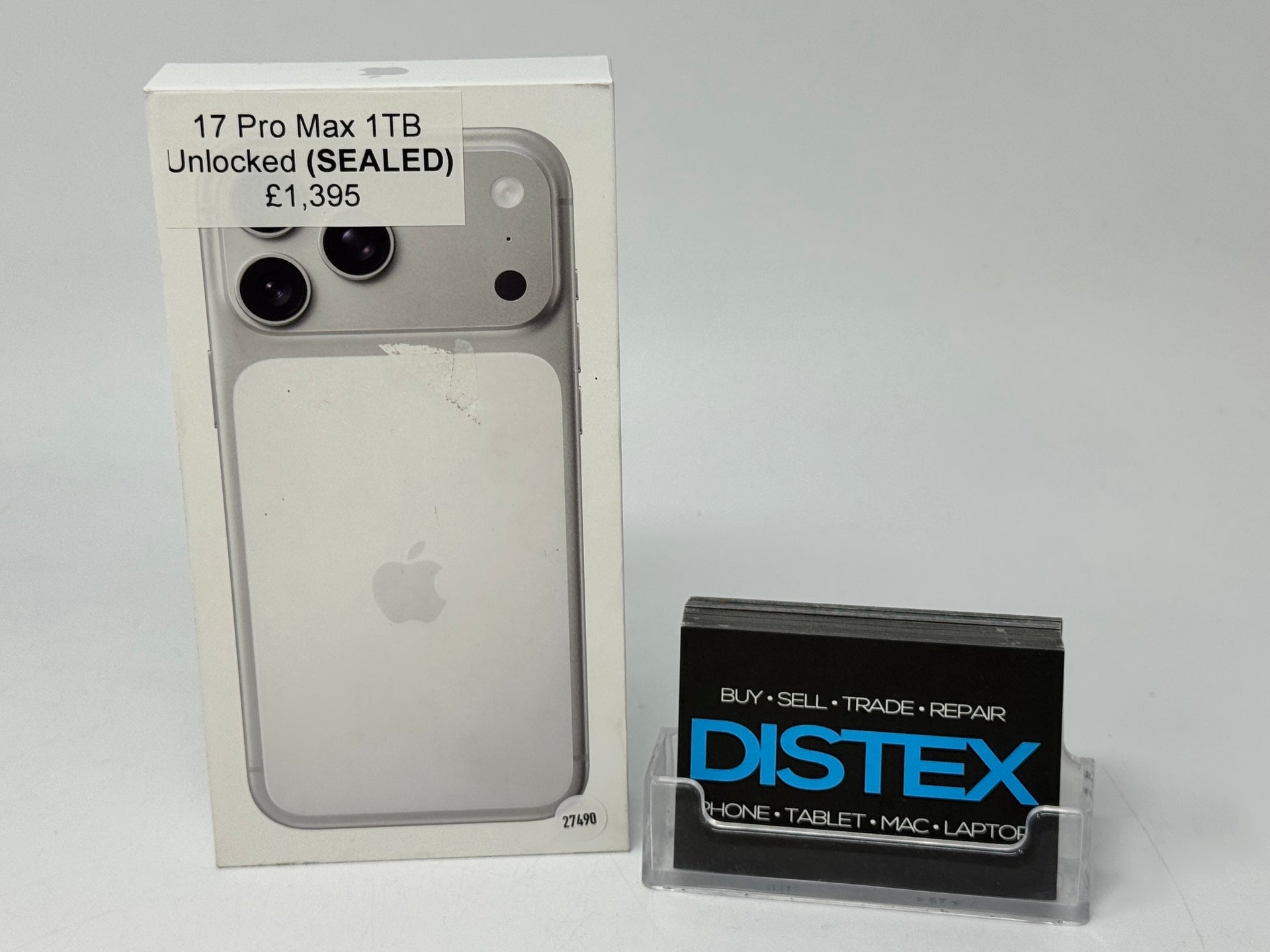 Apple iPhone 17 Pro Max 1TB Unlocked Silver (SEALED) M27490
