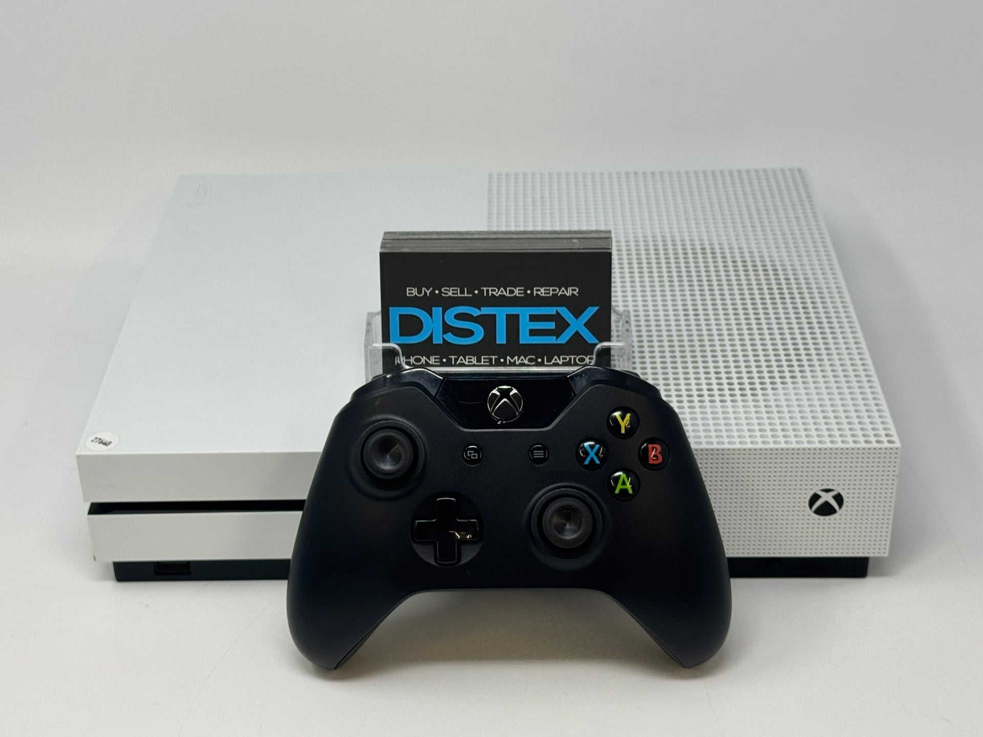 Microsoft Xbox One S 500GB Console with Controller, Power Cable & HDMI (B) M27640