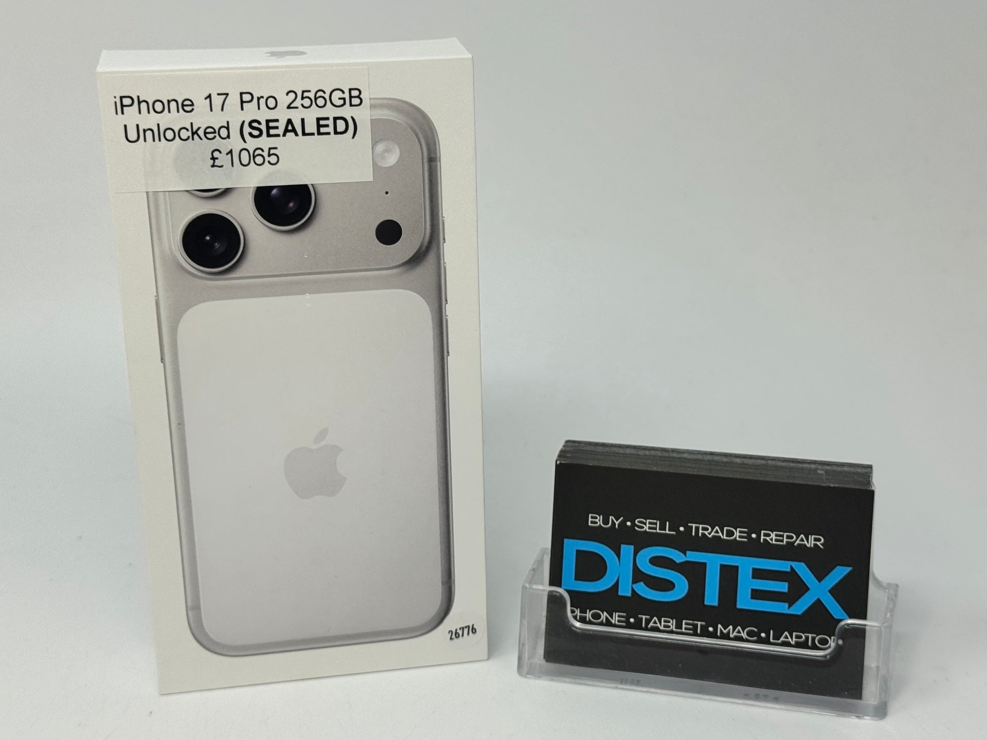 Apple iPhone 17 Pro 256GB Unlocked Silver (SEALED) M26776
