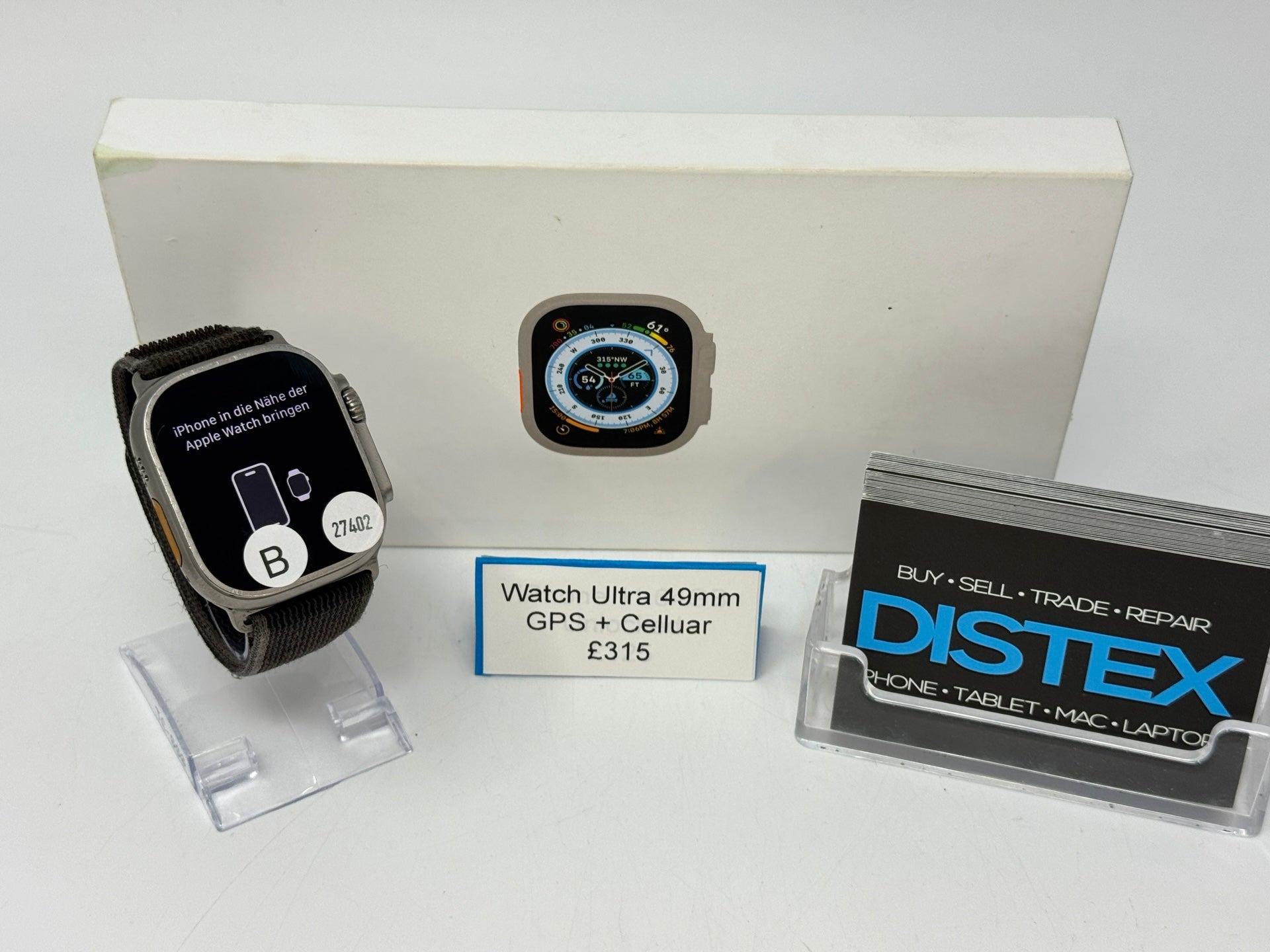 Apple Watch Ultra 49mm GPS+Cellular Natural Titanium (B) M27402