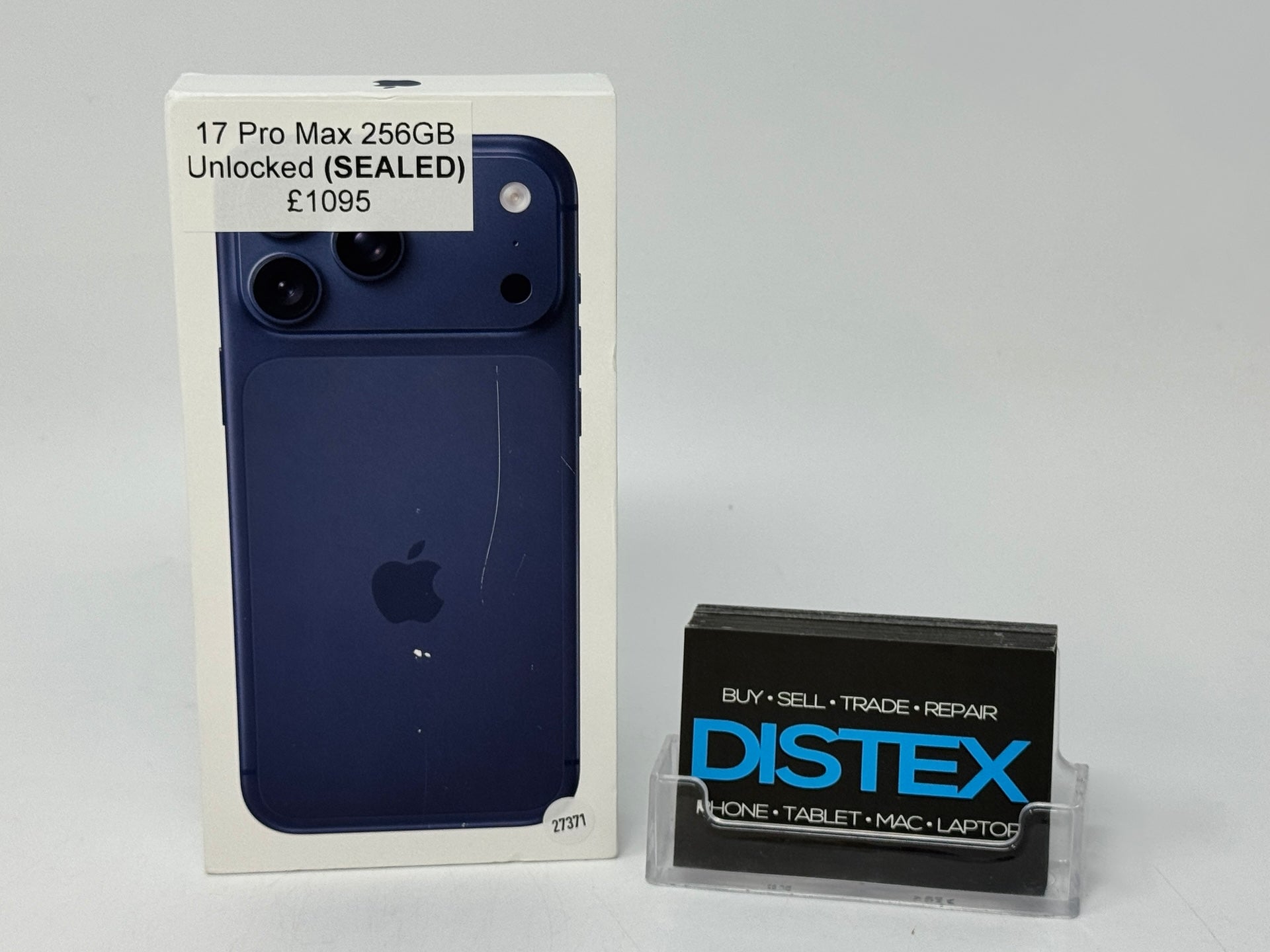 Apple iPhone 17 Pro Max 256GB Unlocked Blue Titanium (SEALED) M27371