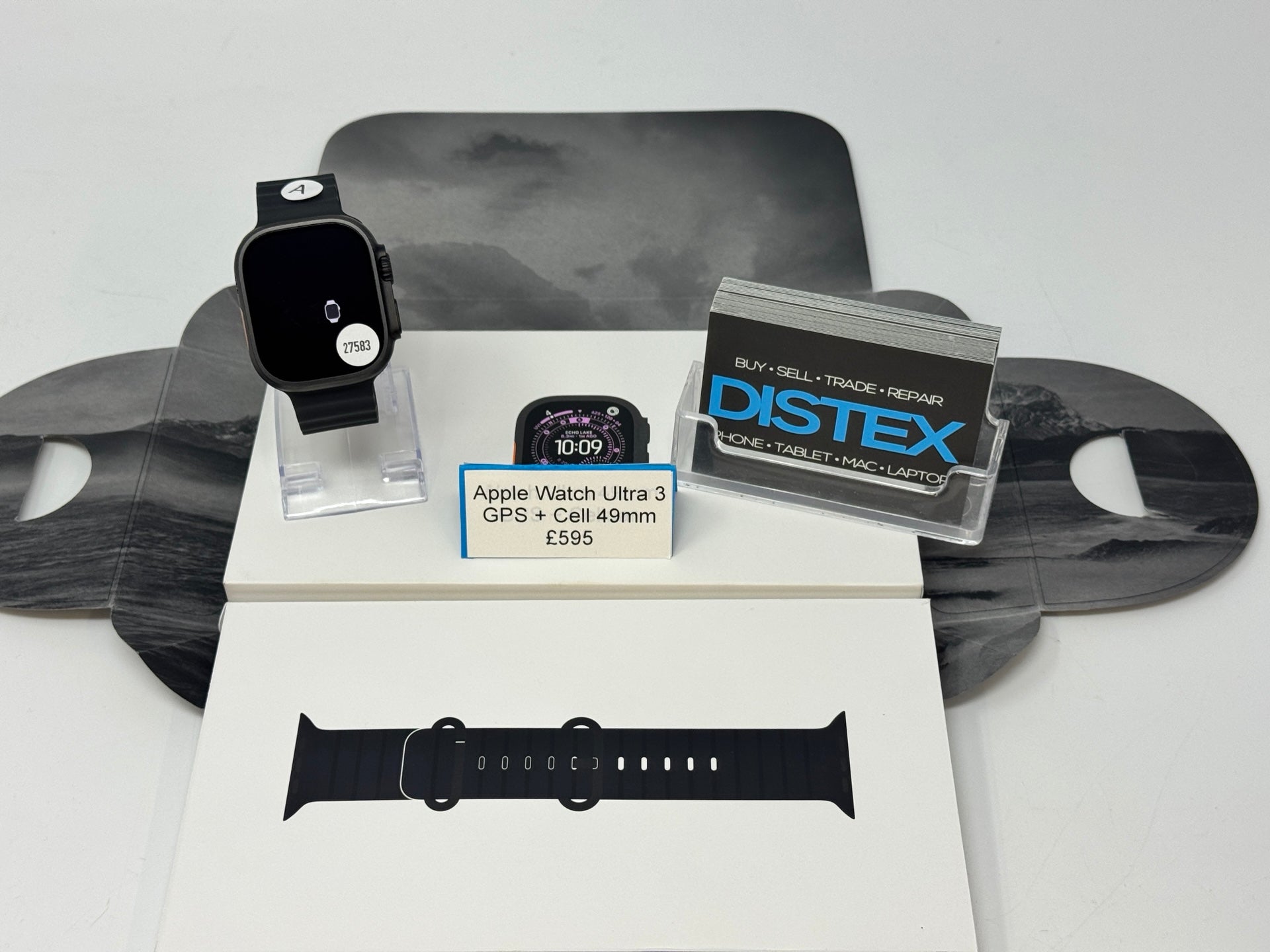 Apple Watch Ultra 3 49mm GPS+Cellular Black Titanium (A) M27583