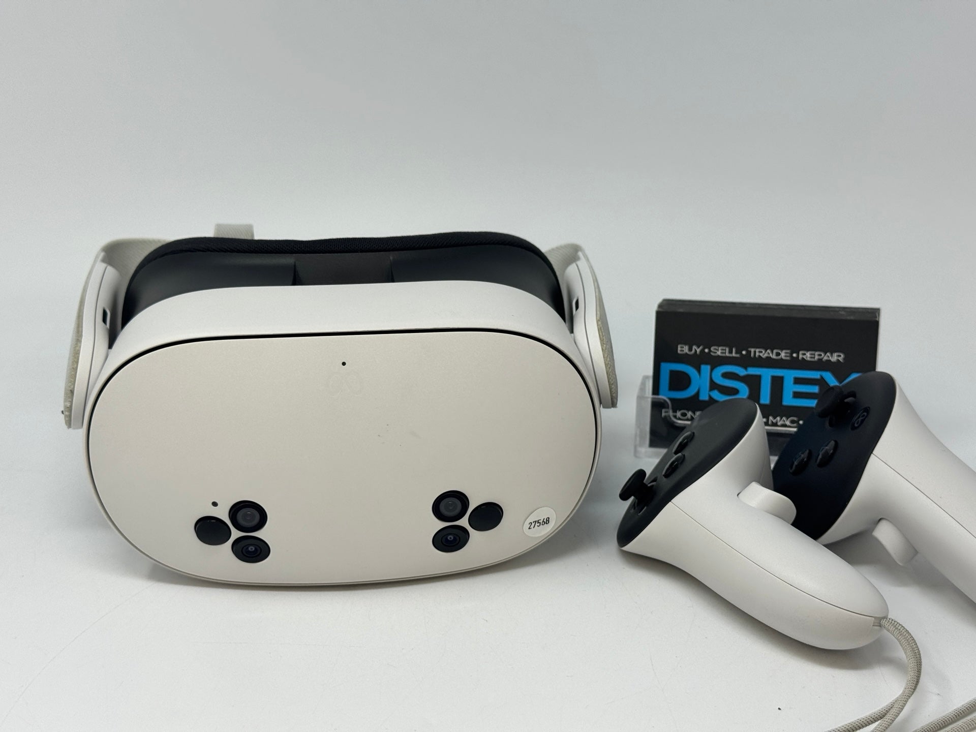 Meta Quest 3s with Controller (B) M27568